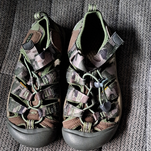 Keen Sandals - Picture 1 of 5
